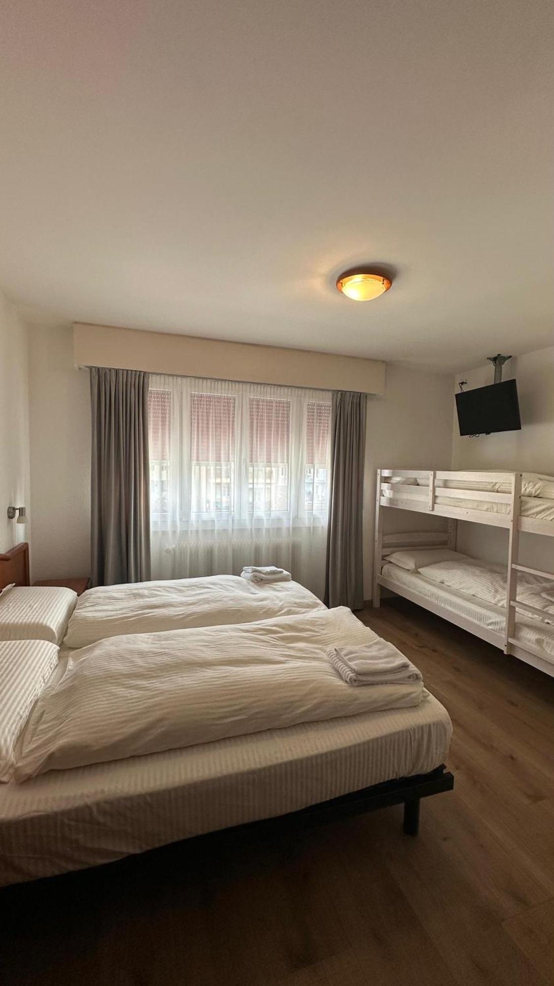 Hotel Du Quai Villeneuve Eksteriør billede